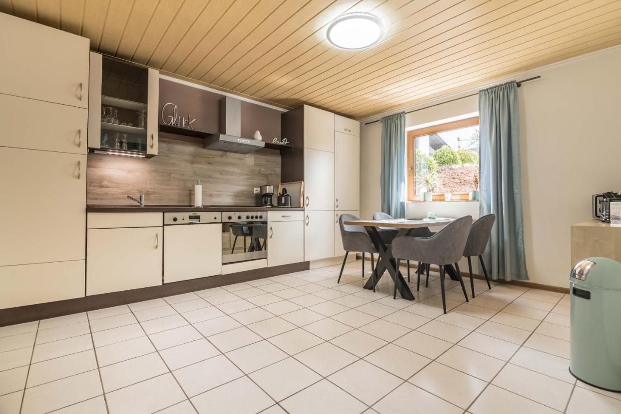 Haus Baerbel Apartment Geisfeld  Exterior photo